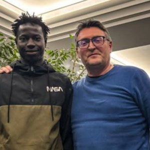 Ousman Bojang attaccante Niscemi FC Eccellenza Sicilia, con il DS Amato